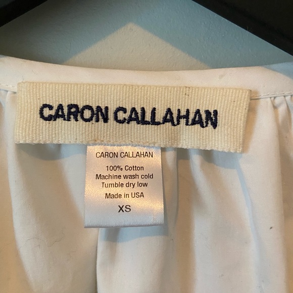 Woman’s blouse - Picture 2 of 3